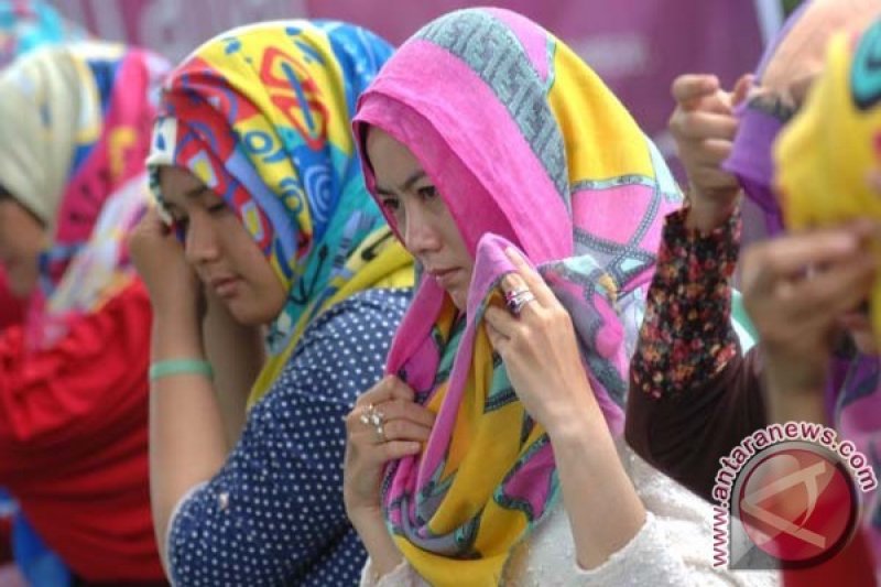 Pilih hijab berbahan ini saat cuaca panas