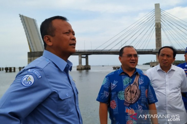 Antara TV – Menteri Kelautan dan Perikanan tinjau PPI Pulau Bangka
